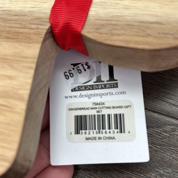 Gingerbread Man Acacia wood cutting board w/spreader gift set,multi-use, holiday - Picture 6 of 6
